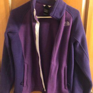 North Face Fleece Jacket with pockets.